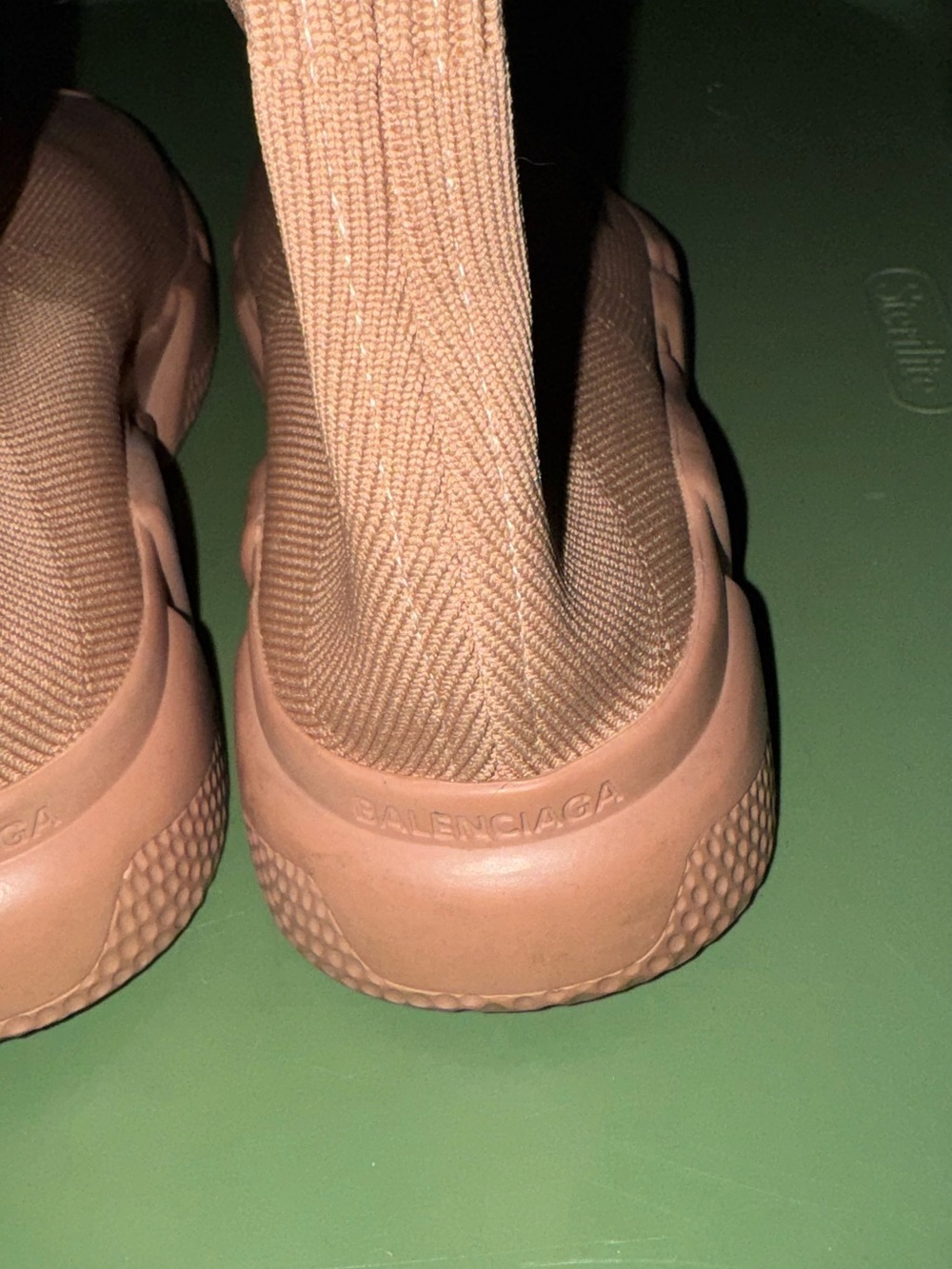Balenciaga Peach Knit Speed Trainer Sneakers - Picture 6 of 12
